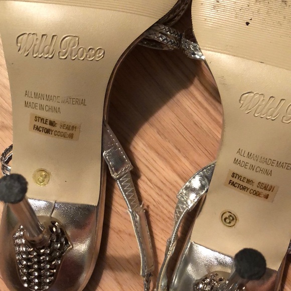 Heels - Picture 5 of 5